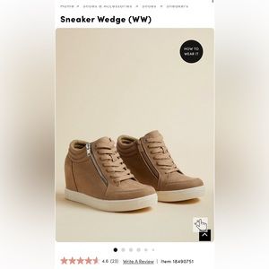 Torrid sneaker wedge size 9